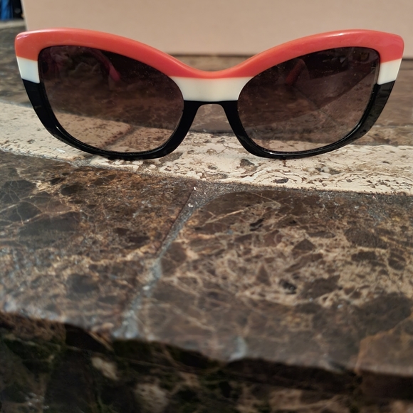 Prada SPR 03N DAN-6S1 Black White Red Sunglasses With Case - Picture 2 of 10